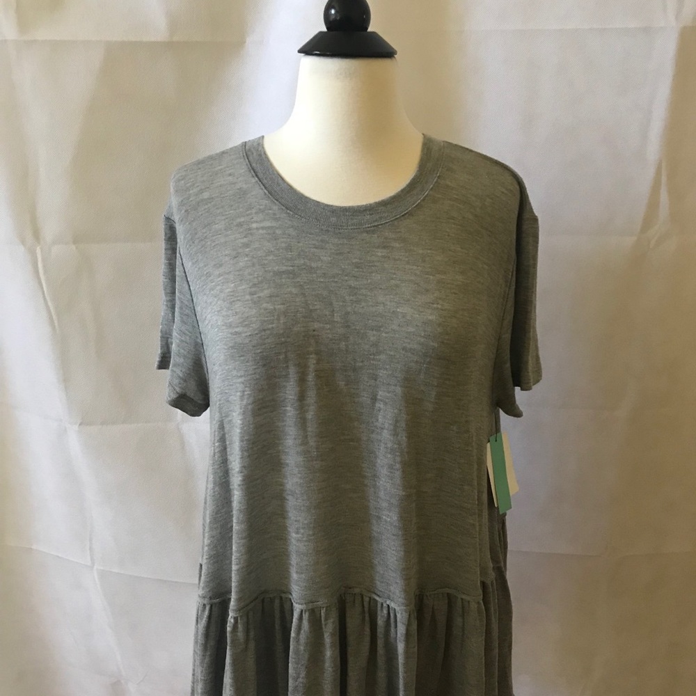 NORDSTROM NWT ABOUND PEPLUM TEE SIZE M